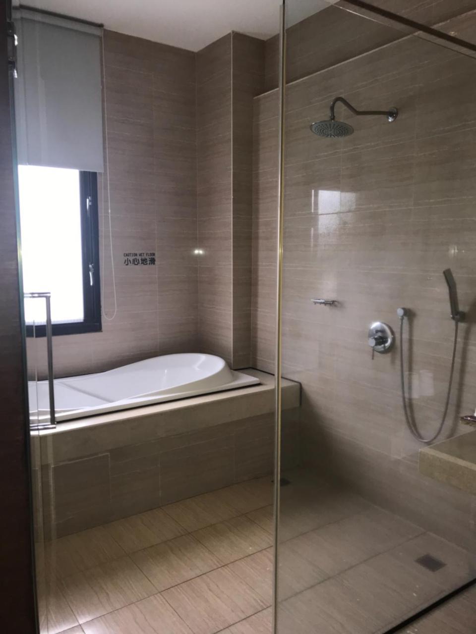 Li-Gin Motel Chiayi Eksteriør billede