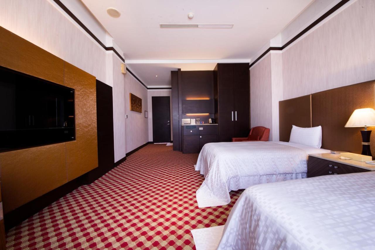 Li-Gin Motel Chiayi Eksteriør billede