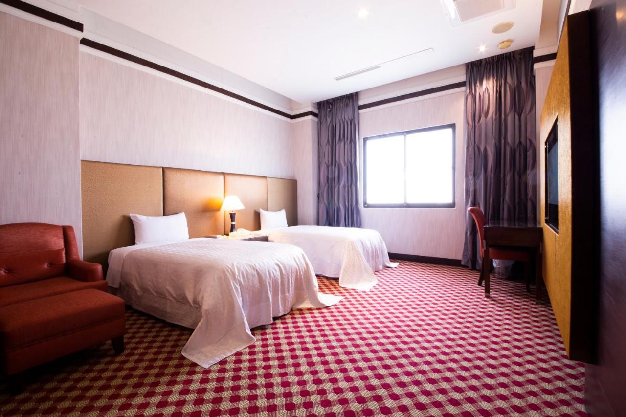 Li-Gin Motel Chiayi Eksteriør billede